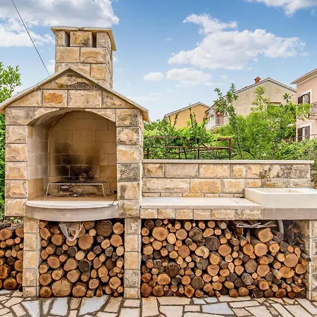 Appartement In With Kitchen