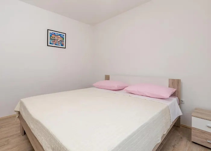 In With Kitchen Apartman