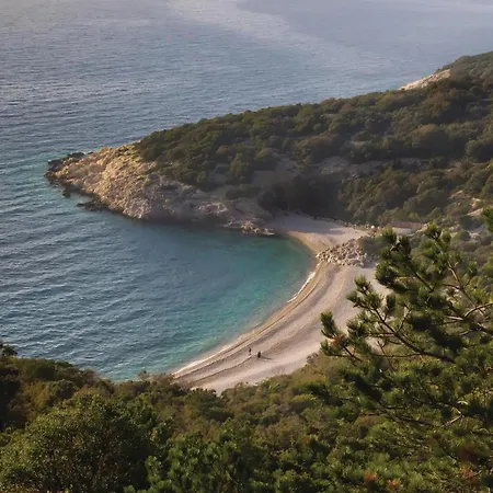 In With Kitchen Cres