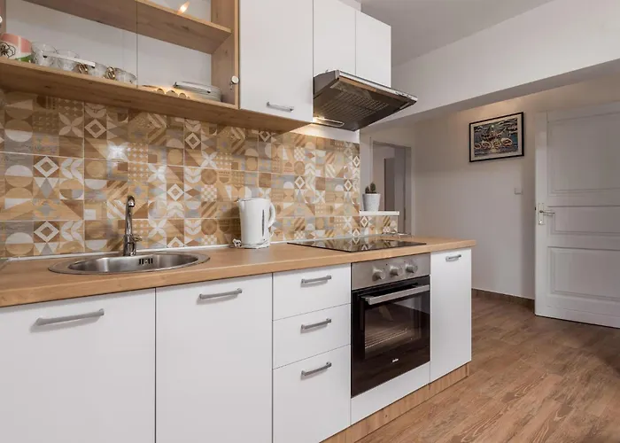 In With Kitchen *